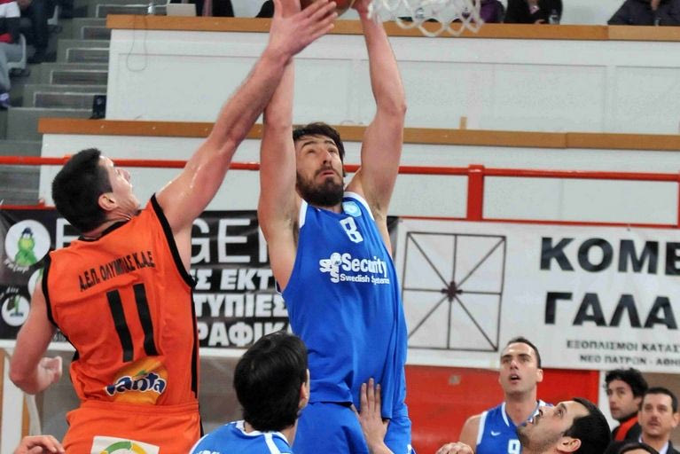 Στην αγκαλιά του… Μαδούρο ο Λαμπρόπουλος