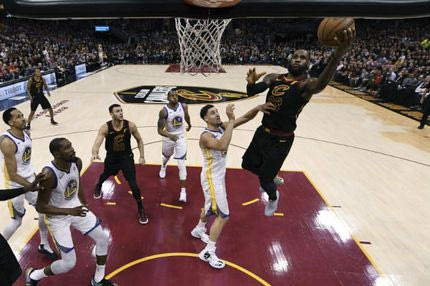 Ο “απελπισμένος” Λεμπρόν μπέρδεψε τους τελικούς με το… All Star Game