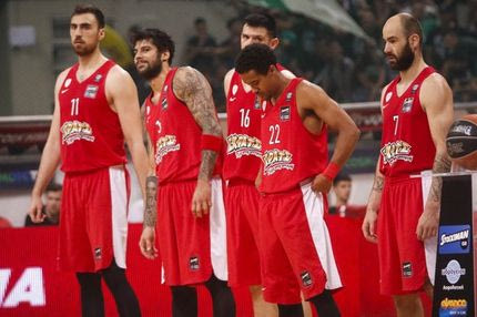 Δεν περίμενε τη λήξη για να διαμαρτυρηθεί ο Ολυμπιακός