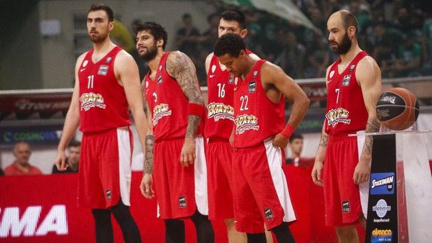 Δεν περίμενε τη λήξη για να διαμαρτυρηθεί ο Ολυμπιακός