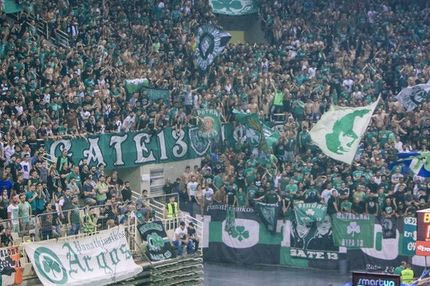 Επίθεση οπαδών του Παναθηναϊκού σε παίκτες καταγγέλει ο Ολυμπιακός