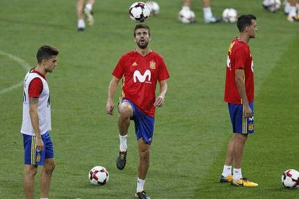 O Σέρτζι Ρομπέρτο “καίει” ακόμη περισσότερο την εθνική Ισπανίας