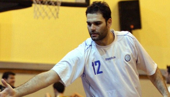 Με Σκλάβο στη σαββατιάτικη πρεμιέρα