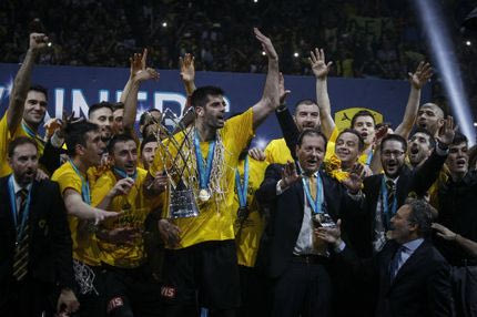 H AEK… καλωσορίζει τον Ζήση