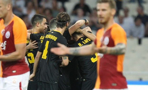 Αποθεώστε τον Κλωναρίδη, όχι τον Λιβάγια…