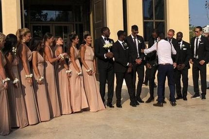 Ανέβηκε τα σκαλιά της εκκλησίας με την “καλή του” ο Ντάνστον