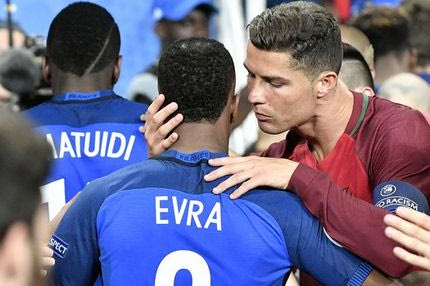 Ρονάλντο, άκου τον Εβρά για να παίζεις ως το 2050!