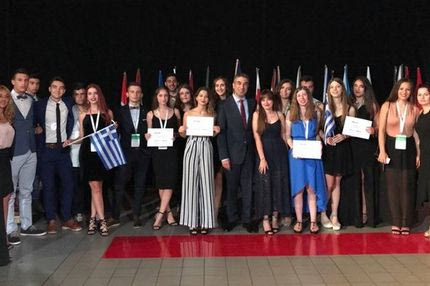 Βραβεύτηκε το “έξυπνο κράνος” των μαθητών της Καλαμάτας στον Ευρωπαϊκό διαγωνισμό μαθητικής επιχειρηματικότητας