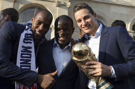 Η ομαδική φωτογραφία της Γαλλίας είναι η… πιο Καντέ στιγμή ever