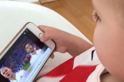 Ακόμη δεν είπε… μπαμπά και ξέρει ολόκληρη 11αδα!