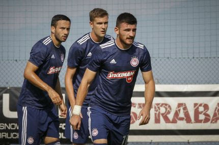 Ο Μάνος βάζει… γκολ στον Τζούρτζεβιτς