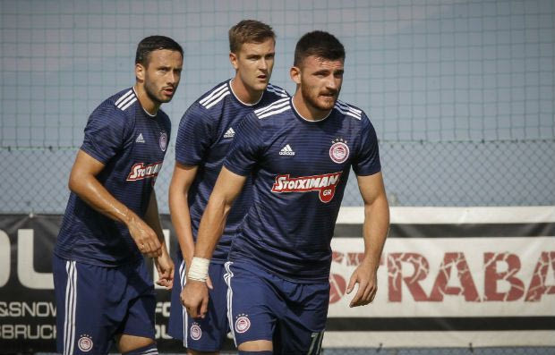 Ο Μάνος βάζει… γκολ στον Τζούρτζεβιτς