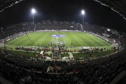 Η κατάμεστη Τούμπα γίνεται “αντίδοτο” στον πόνο των πυρόπληκτων