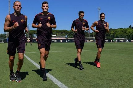 Ο “παλιός” Μανωλάς δάσκαλος για τους “νέους” της Ρόμα!