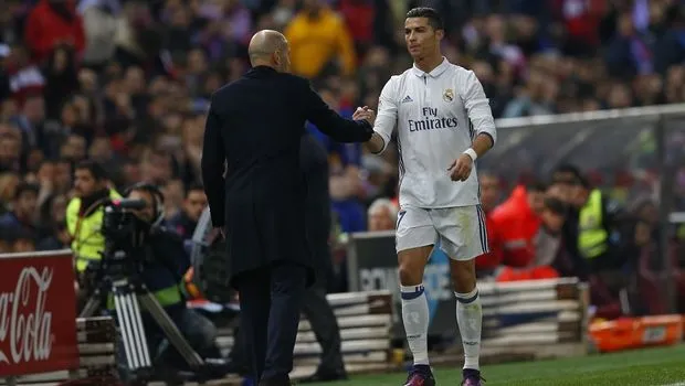 Ο Κριστιάνο… φέρνει και τον Ζιντάν στη Γιουβέντους!