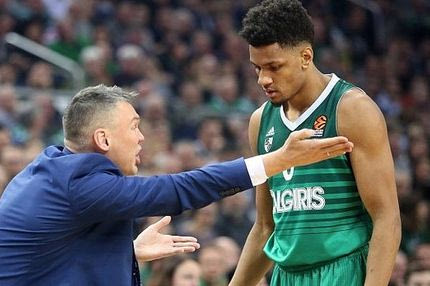 Ο Σάρας είχε διώξει με μια κίνηση τον Τουπάν και το είχε εξηγήσει…