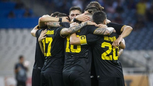 Η ΑΕΚ Σκωτία, ο μάνατζερ Ελλάδα για να “κλείσει” τον παίκτη