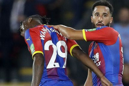 Θες δανεικό; Θα συμβιβαστείς μ’ έναν (εκβιαστικό) όρο