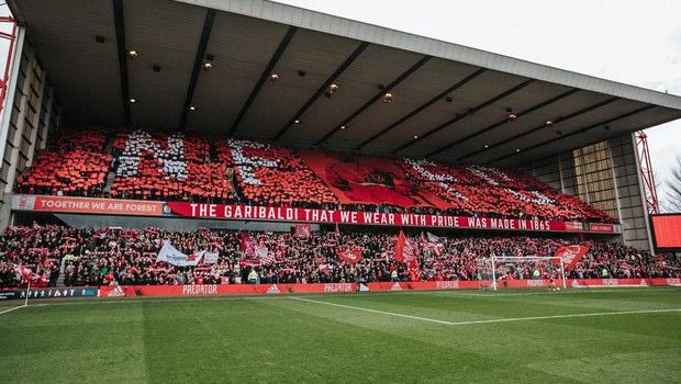 Τίμησε την… παράδοση με τη νέα της μασκότ η Φόρεστ