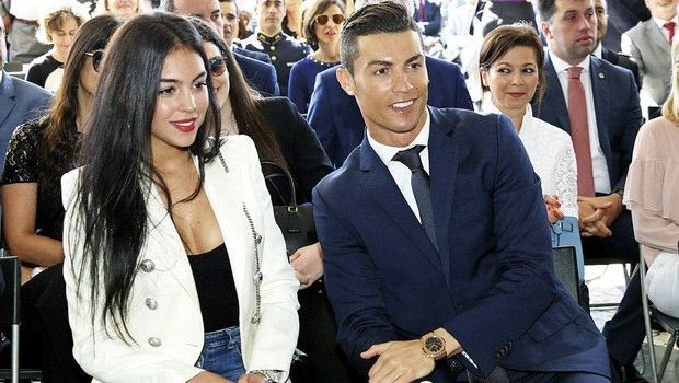 Ο Ρονάλντο την έκανε να τραγουδάει τον ύμνο τη Γιουβέντους!