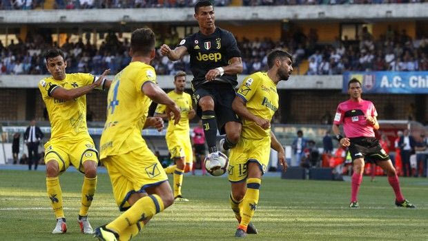 O Ρονάλντο έστειλε στο… νοσοκομείο τον Σορεντίνο!