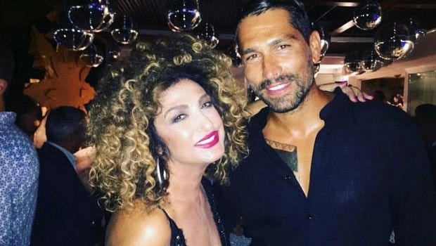 “Καυτές” διακοπές μαζί με τόπλες μοντέλα για Ιταλό γκολτζή!