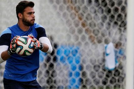 Απέκτησε δύο νέους “μπελάδες” ο Καρνέζης