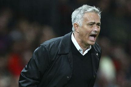 Εγινε… Μαλεζάνι ο Μουρίνιο και τα έβαλε με τους ρεπόρτερ!