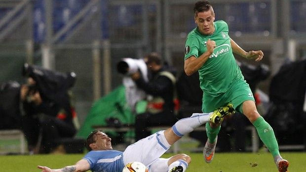 Δίνει μάχη με Ισπανούς και Γάλλους για άσο της Σεντ Ετιέν!