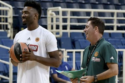 Τα νέα δίδυμα του Παναθηναϊκού που έπιασε ο φακός