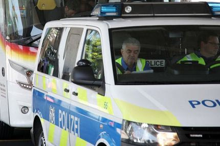 Τα… είπαν (από μακριά) οπαδοί του ΠΑΟΚ και της Βασιλείας