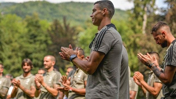 “Έπαθε πλάκα” με τους Γιουβεντίνους και έστειλε μήνυμα στα ιταλικά ο Ρονάλντο!