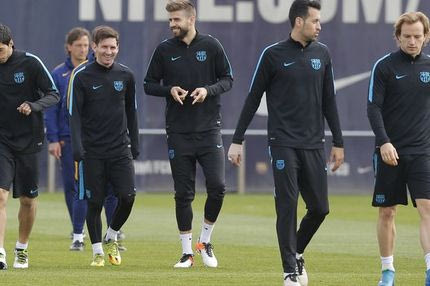 Ο Βαλβέρδε δέχεται… διπλή απειλή από την Παρί Σεν Ζερμέν!