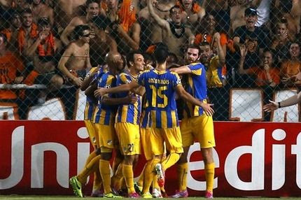 Στους ομίλους με θρίαμβο ο ΑΠΟΕΛ (VIDEOS)
