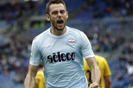 Η Λάτσιο πιάστηκε κορόιδο από απατεώνες και πληρώνει ακόμα για παίκτη που δεν έχει