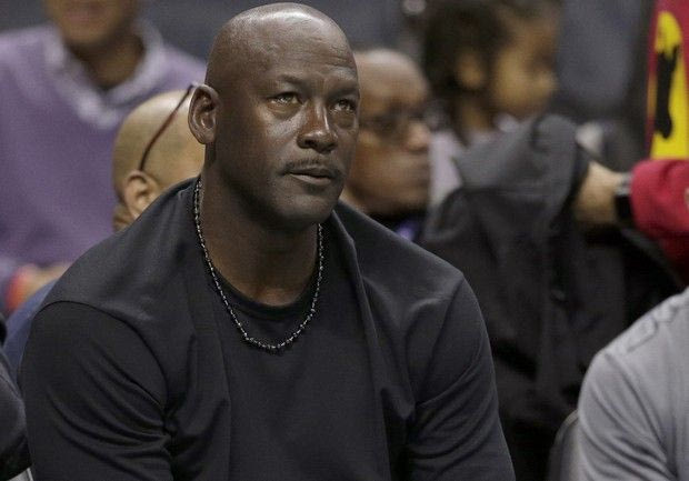 Ο Michael Jordan δεν αφήνει τον τόπο του μετά την καταστροφή