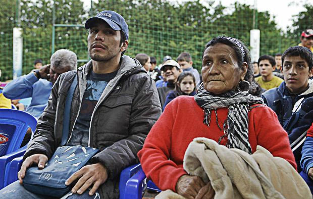 Η σφαίρα στο κεφάλι τού “χάλασε” τη μεγάλη μεταγραφή, τώρα πουλάει ψωμί