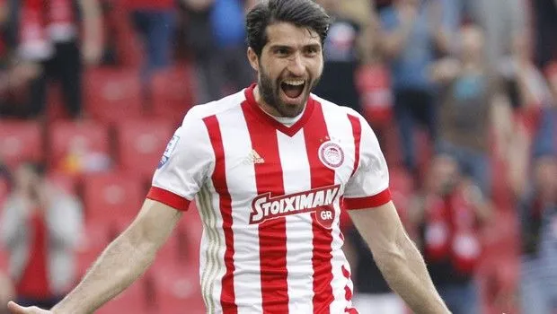 Πώς εκδίδεται μια άδεια εργασίας για έναν παίκτη στην Αγγλία