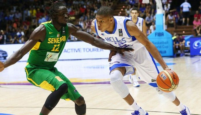 Σλάλομ και “τόμαχοκ” από τον Αντετοκούνμπο (VIDEO)