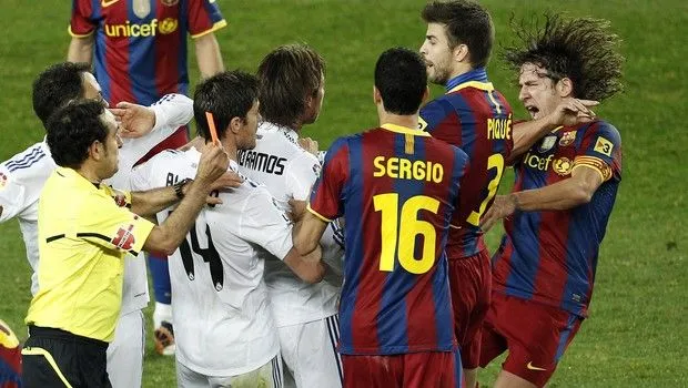 Μπαρτσελόνα – Ρεάλ: 4 φορές που στο clasico έπεσε ξύλο