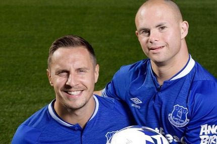 H Everton έφερε το τελειωτικό χτύπημα στο ανίκητο της βλακείας