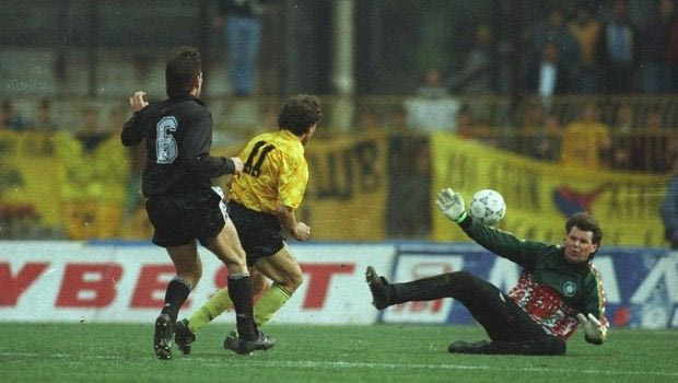 ‘Λεπτό προς Λεπτό’: Η προφορική ιστορία της θρυλικής εκπομπής του MEGA