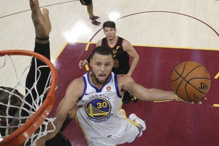 O Stephen Curry θέλει να αλλάξεις κινητό