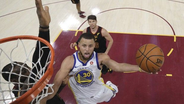 O Stephen Curry θέλει να αλλάξεις κινητό