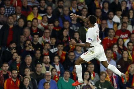 Oι Άγγλοι ονειρεύονται τρόπαιο χάρη στην Ελλάδα