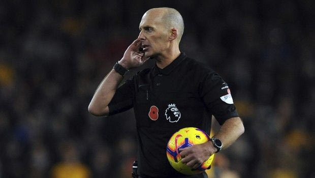 Ναι, είναι αλήθεια! Ο Μάικ Ντιν σφυρίζει το Άρσεναλ-Τότεναμ