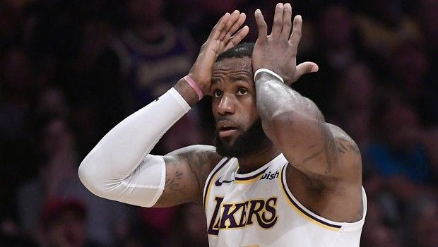 Γιατί ο ΛεΜπρoν Τζέιμς δεν πήρε το τελευταίο σουτ με τους Μάτζικ