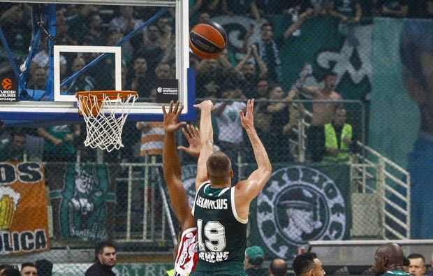 Παναθηναϊκός ΟΠΑΠ – Ολυμπιακός: Ο Λεκαβίτσιους ήταν… Kill και ντράπηκε μόνο μετά το ντέρμπι
