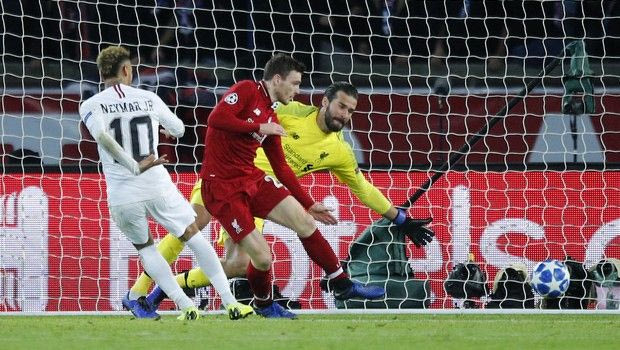 Ο Νεϊμάρ σπάει τα ρεκόρ, αλλά αυτό δεν -του- φτάνει