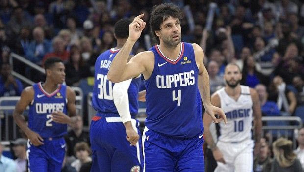 Τι μπορεί να κρατήσει τον Μίλος Τεόντοσιτς στο Λος Άντζελες